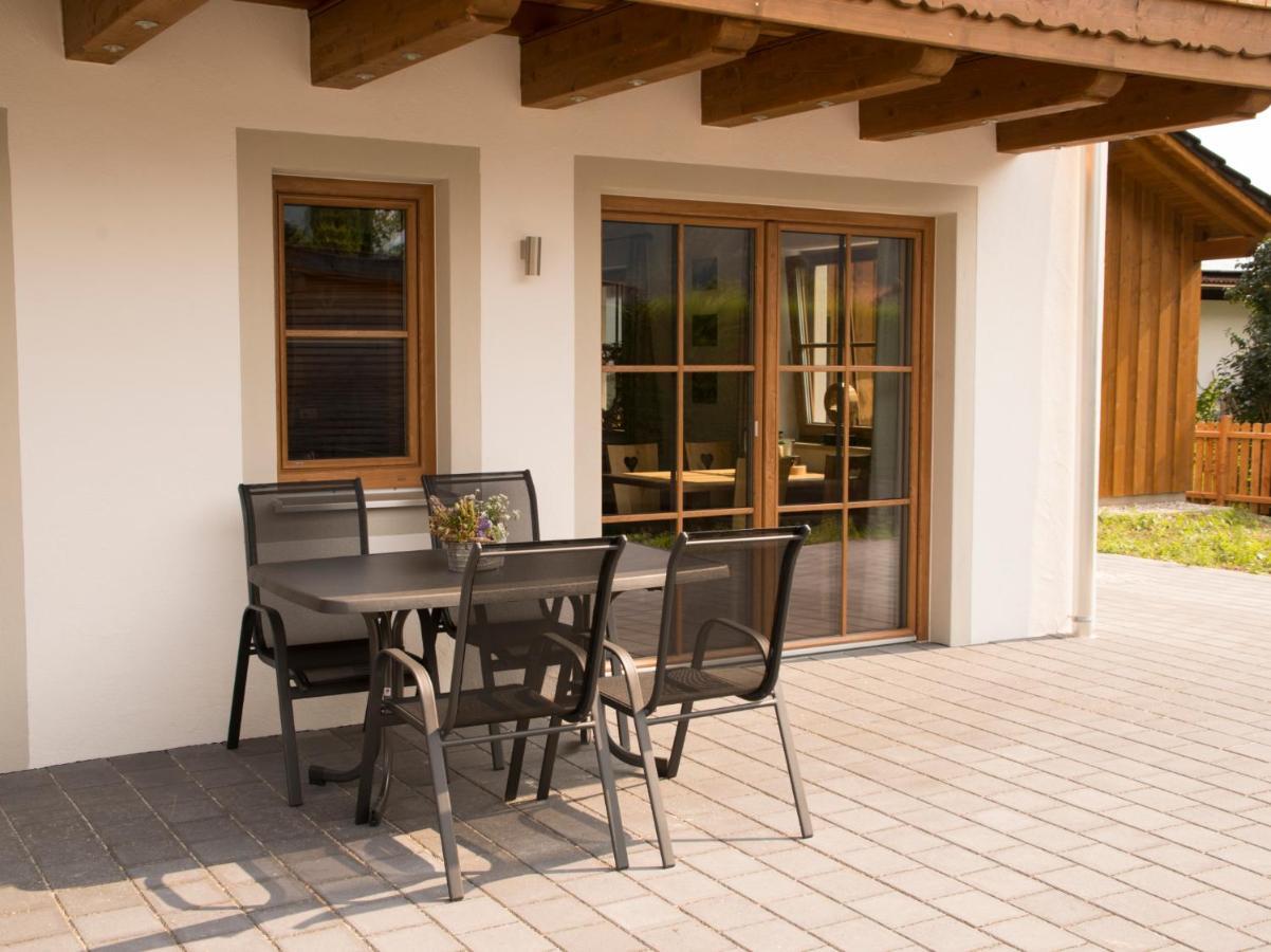 Haus Im Moos - Chiemgau Karte Appartement Inzell Buitenkant foto