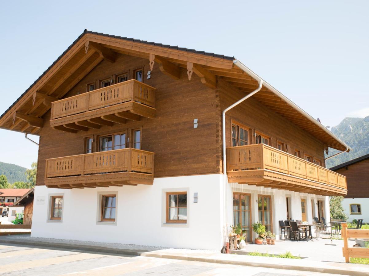 Haus Im Moos - Chiemgau Karte Appartement Inzell Buitenkant foto